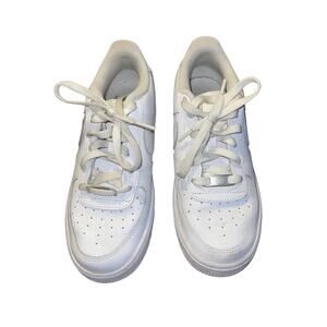 Nike Air Force 1 Kids Youth Size 6 Triple White Low Cut Shoes Athletic Sneakers